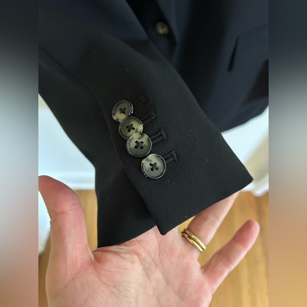 Aritzia Black Women's Blazer Jacket - Picture 3 of 5